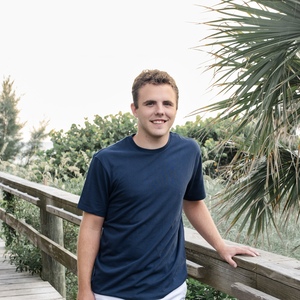 Lucas Beckett